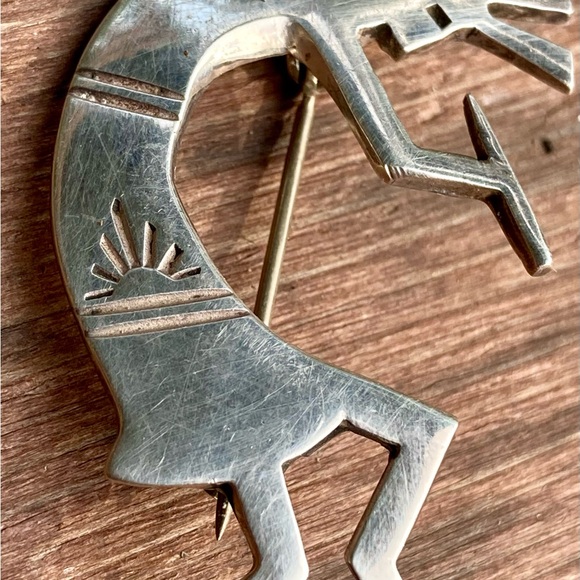 Navajo/Native American Sterling Silver Kokopelli Brooch/Pin 1.5” Vintage - Picture 2 of 8
